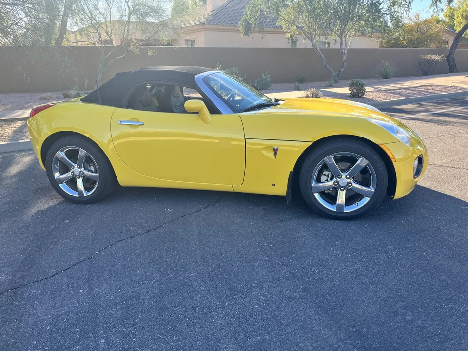 2007 Pontiac Solstice GXP - Image 3 of 31