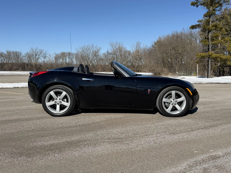 2007 Pontiac Solstice GXP - Image 17 of 31