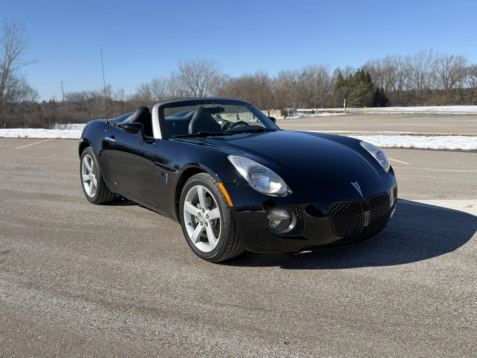 2007 Pontiac Solstice GXP - Image 18 of 31