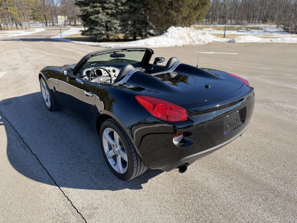 2007 Pontiac Solstice GXP - Image 12 of 31