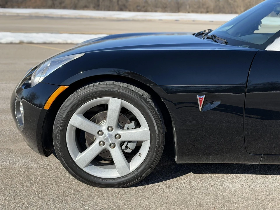 2007 Pontiac Solstice GXP - Image 30 of 31