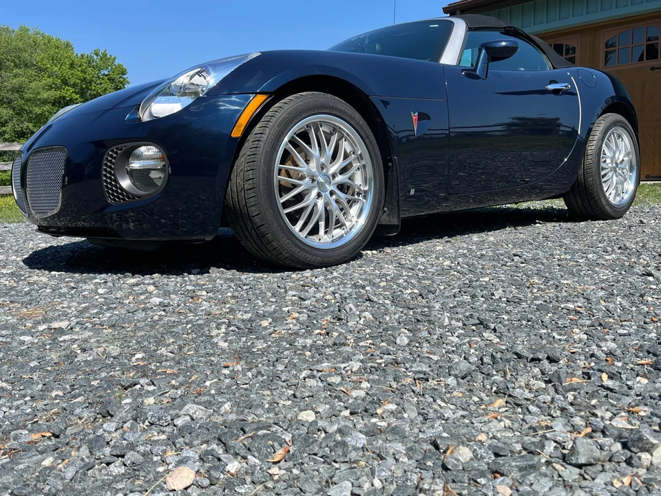 2007 Pontiac Solstice GXP - Image 19 of 31