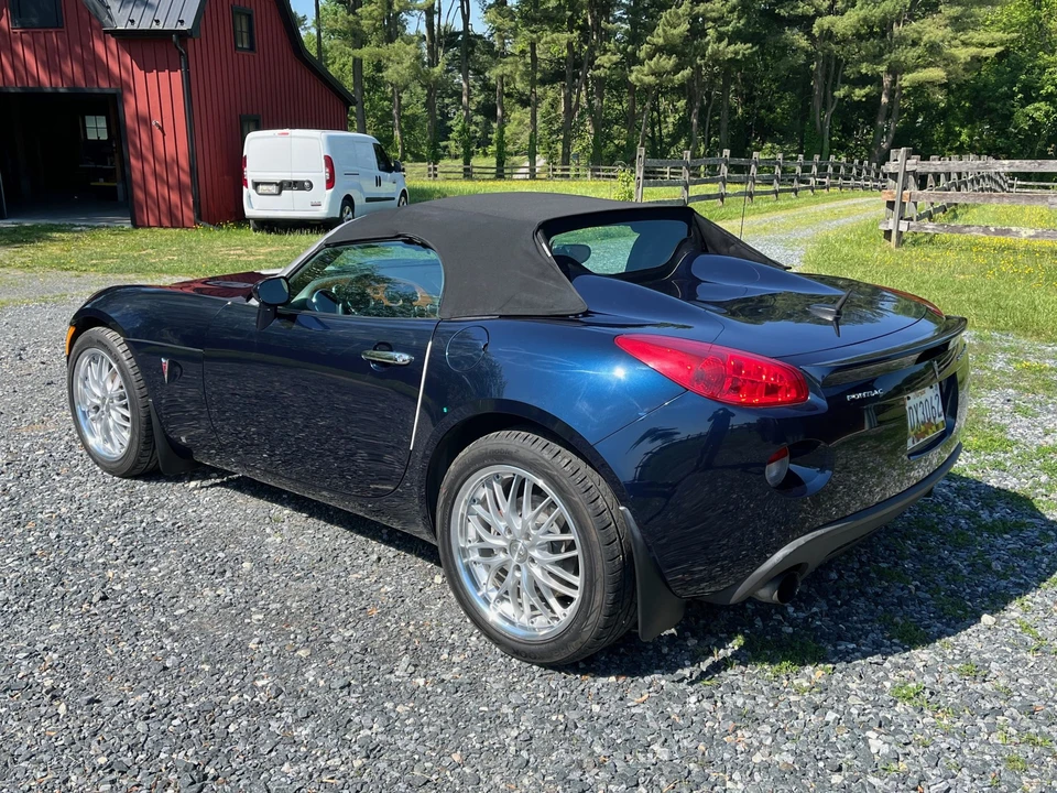 2007 Pontiac Solstice GXP - Image 21 of 31