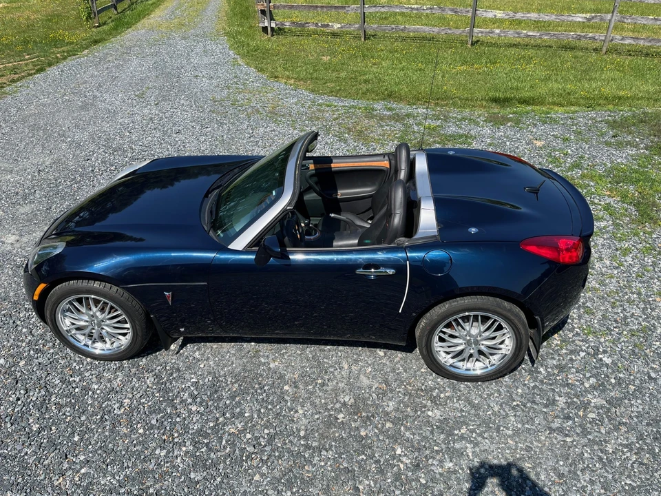 2007 Pontiac Solstice GXP - Image 6 of 31