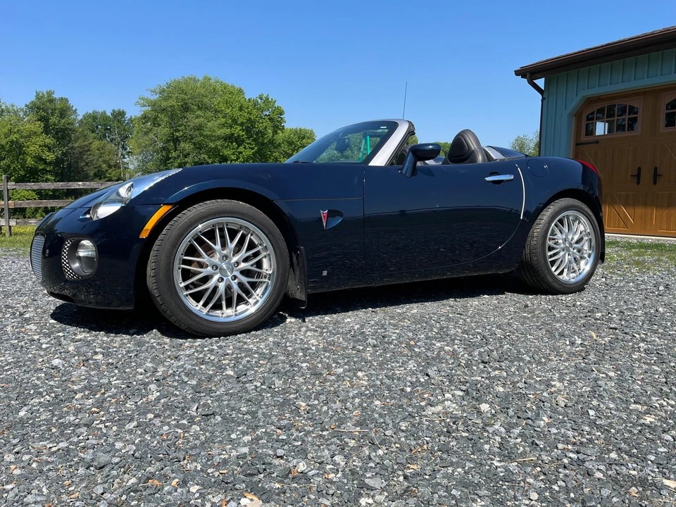 2007 Pontiac Solstice GXP - Image 5 of 31