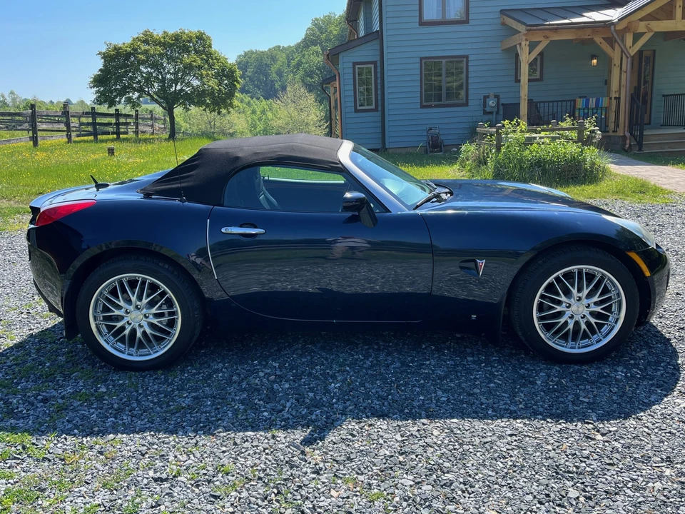 2007 Pontiac Solstice GXP - Image 26 of 31