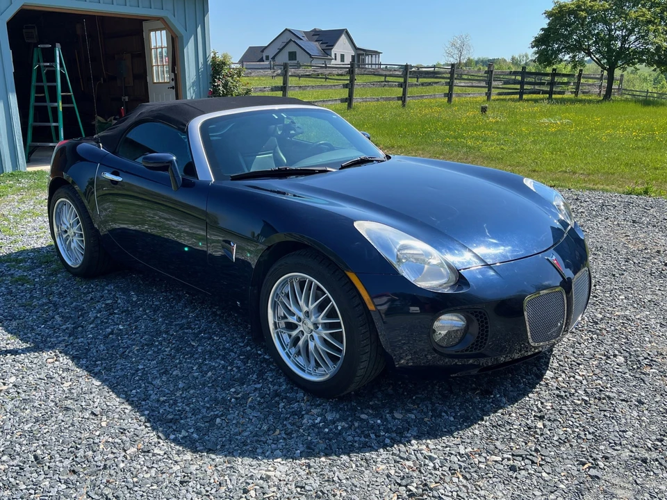 2007 Pontiac Solstice GXP - Image 28 of 31