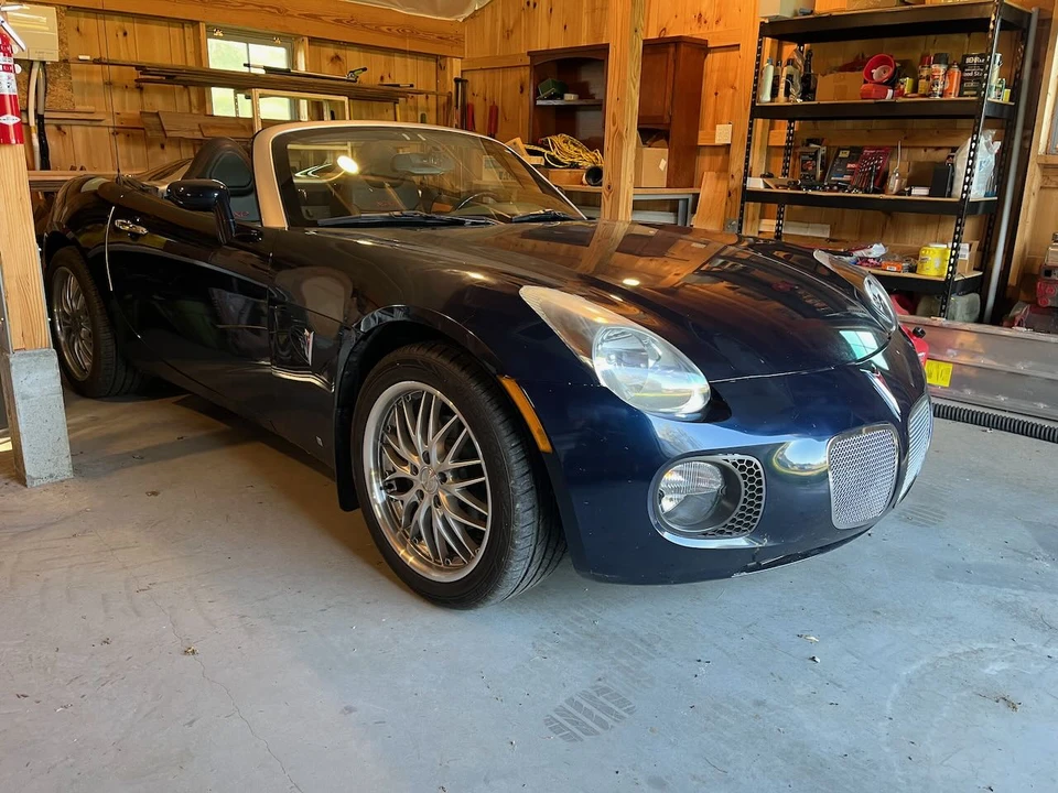 2007 Pontiac Solstice GXP - Image 29 of 31