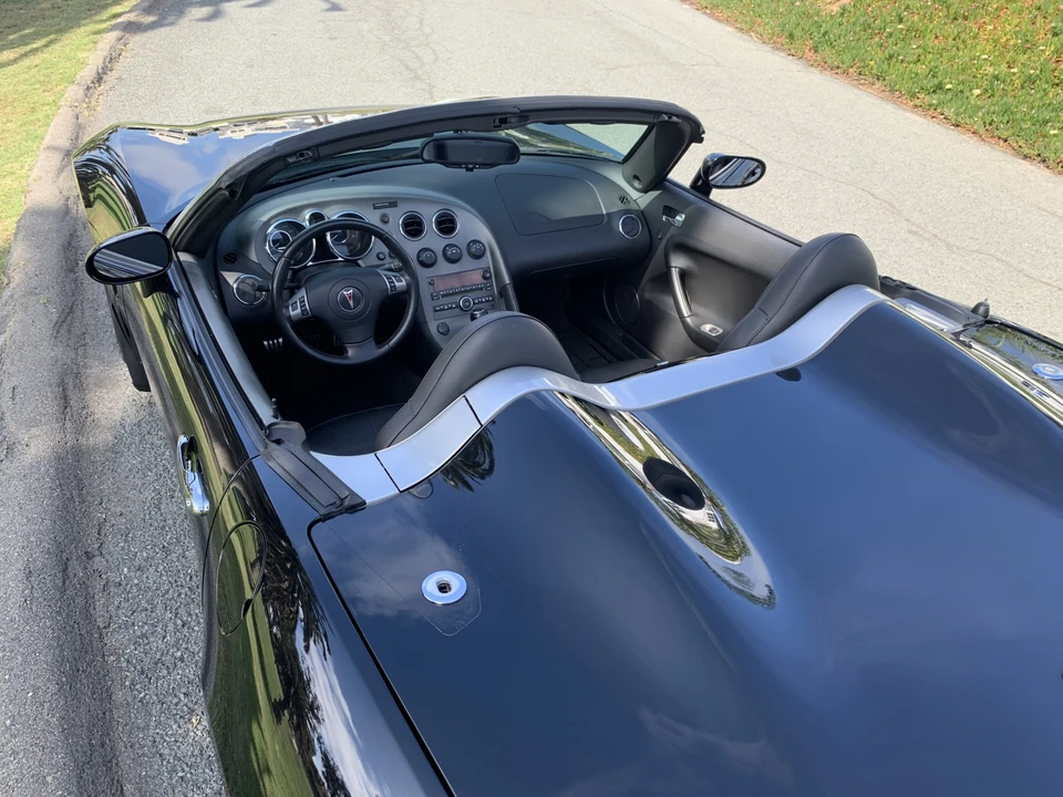 2007 Pontiac Solstice GXP - Image 19 of 31