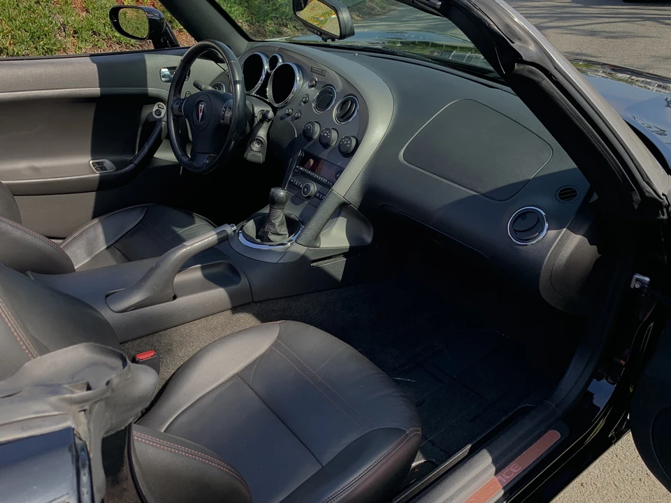 2007 Pontiac Solstice GXP - Image 22 of 31