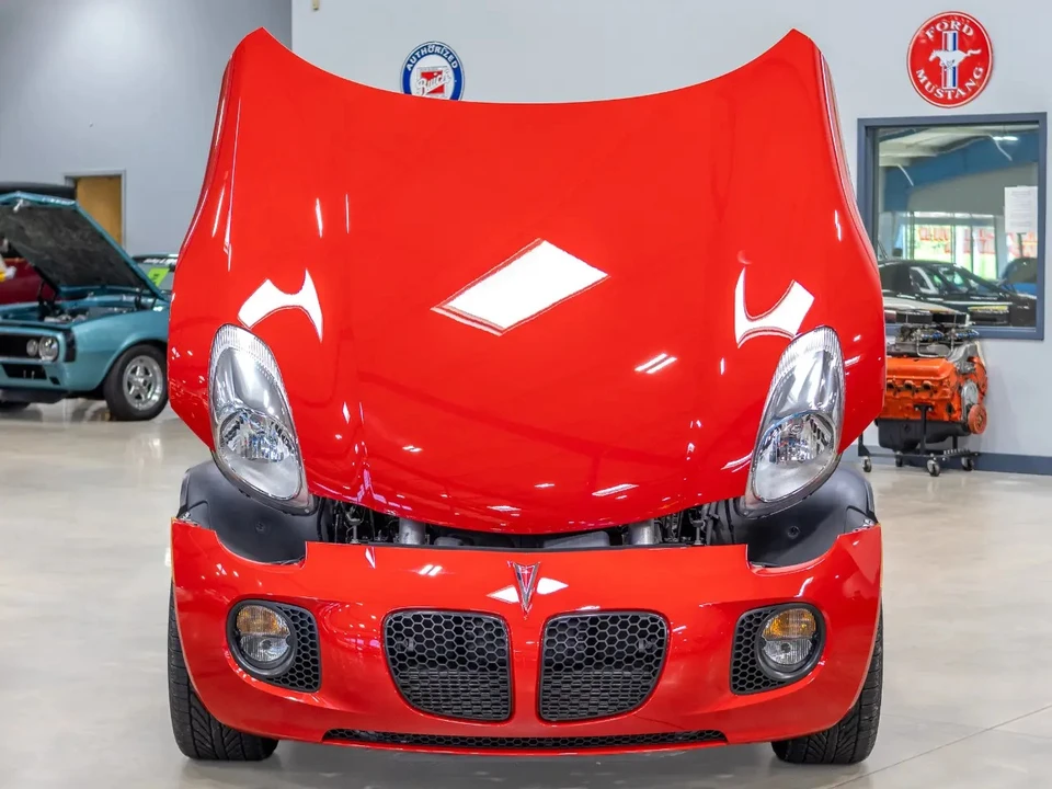 2007 Pontiac Solstice GXP - Image 12 of 31