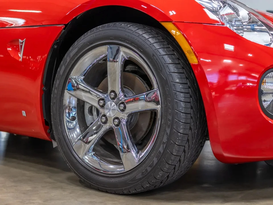 2007 Pontiac Solstice GXP - Image 10 of 31