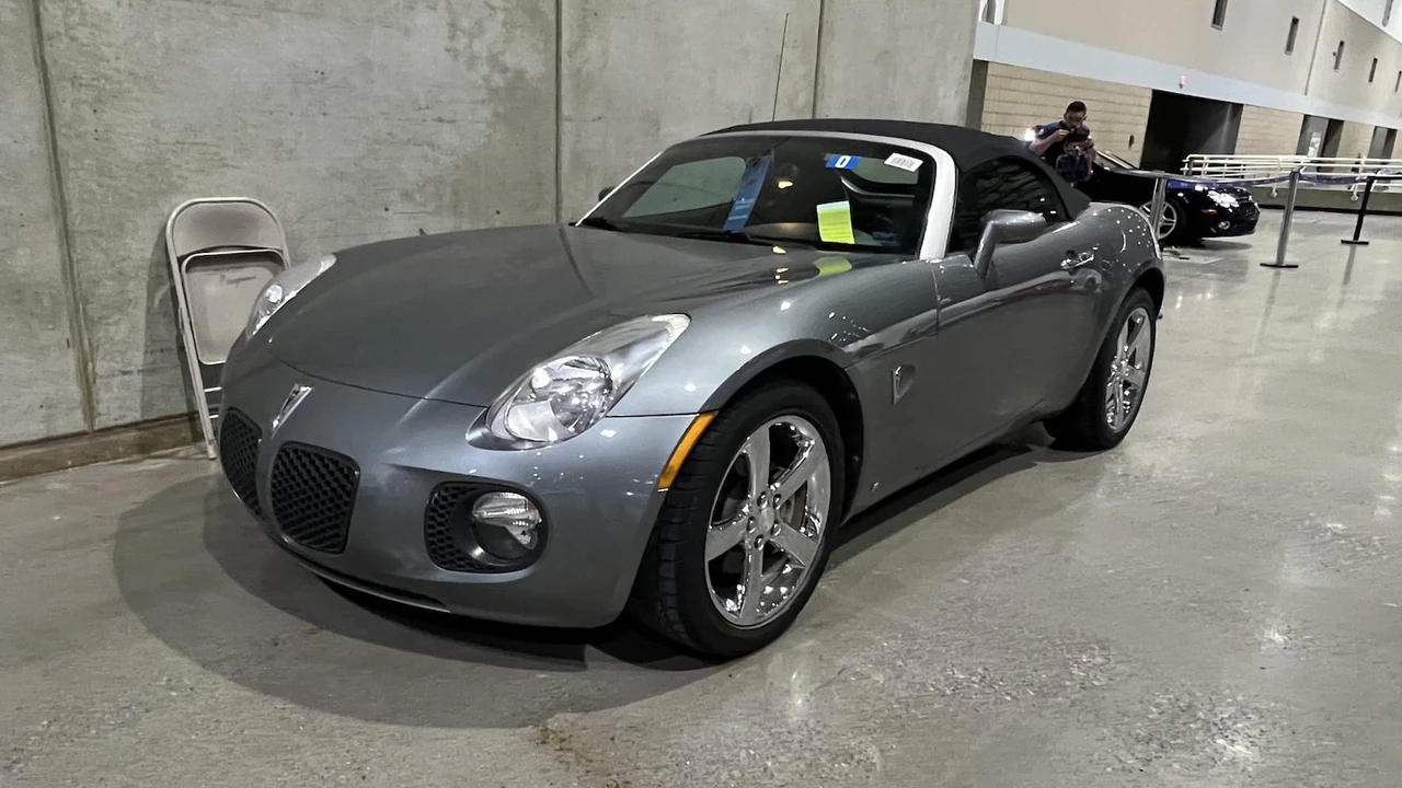 2007 Pontiac Solstice GXP - Image 6 of 6