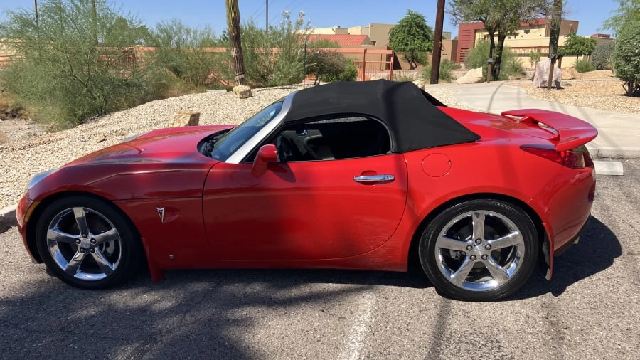 2007 Pontiac Solstice GXP - Image 2 of 13
