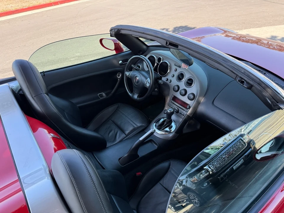 2007 Pontiac Solstice GXP - Image 10 of 20