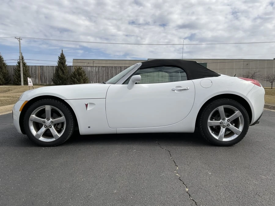 2007 Pontiac Solstice GXP - Image 11 of 12