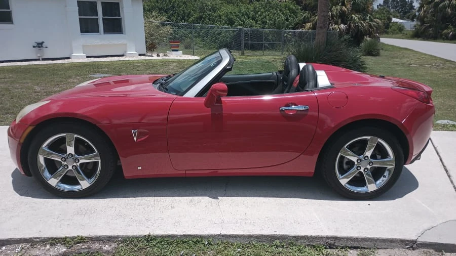 2007 Pontiac Solstice GXP - Image 2 of 16