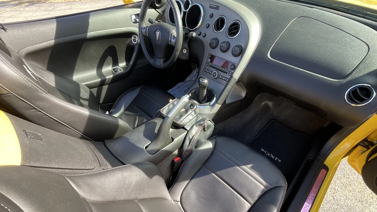 2007 Pontiac Solstice GXP - Image 5 of 13
