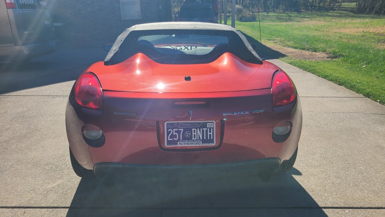 2007 Pontiac Solstice GXP - Image 9 of 21
