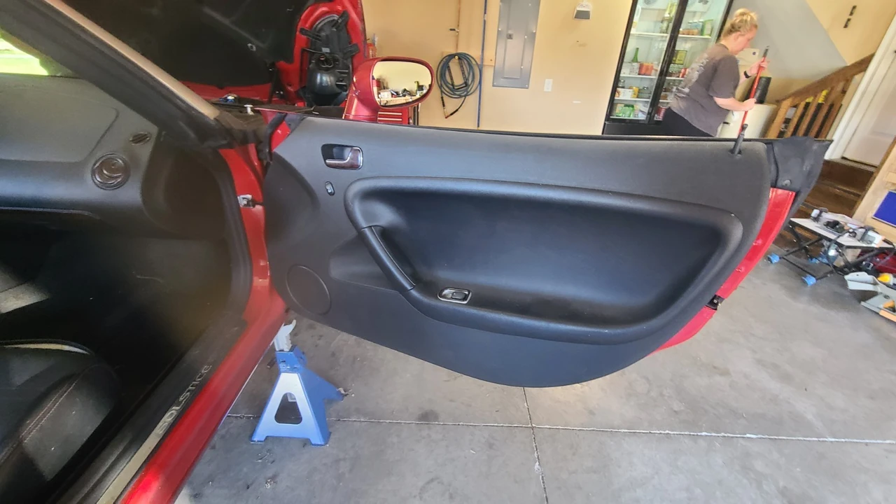2007 Pontiac Solstice GXP - Image 19 of 21