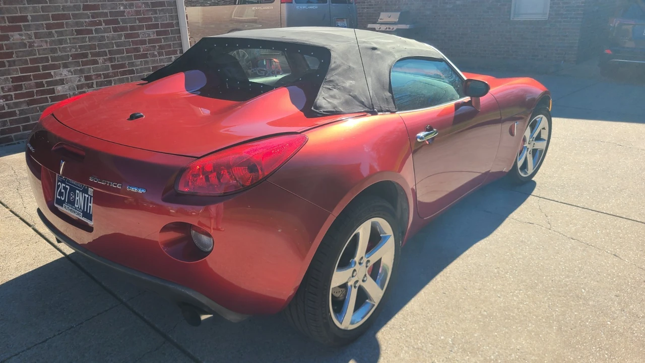 2007 Pontiac Solstice GXP - Image 8 of 21