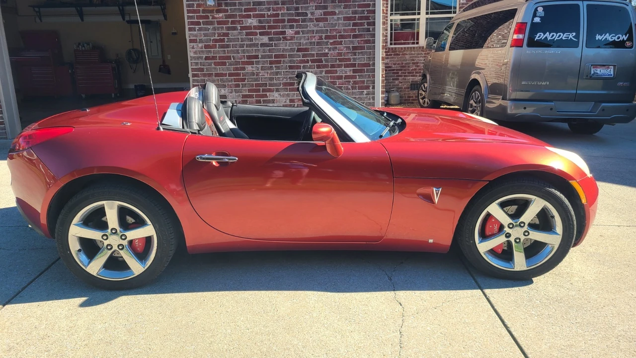 2007 Pontiac Solstice GXP - Image 5 of 21