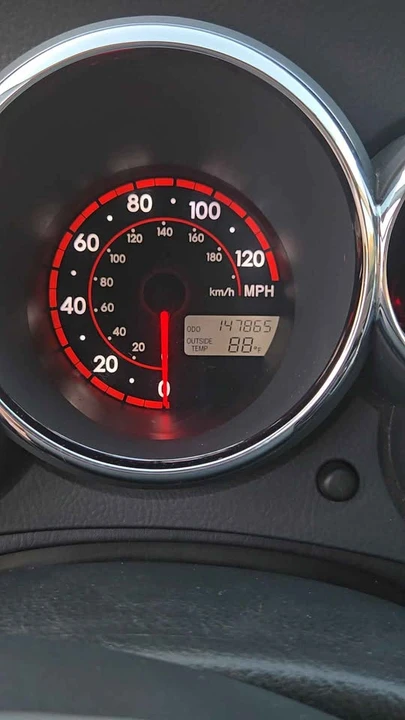 2007 Pontiac Vibe - Image 7 of 19