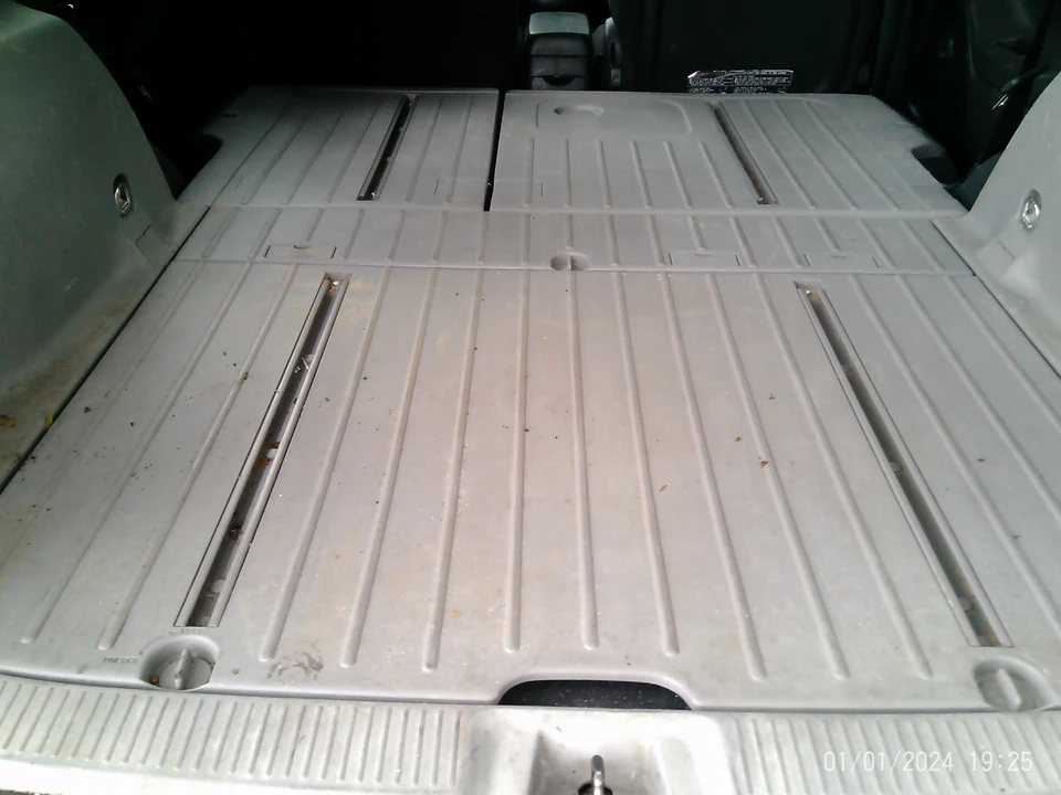 2007 Pontiac Vibe - Image 9 of 20