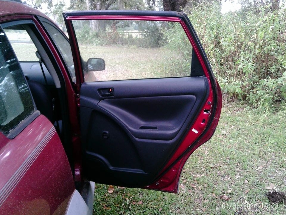 2007 Pontiac Vibe - Image 7 of 20