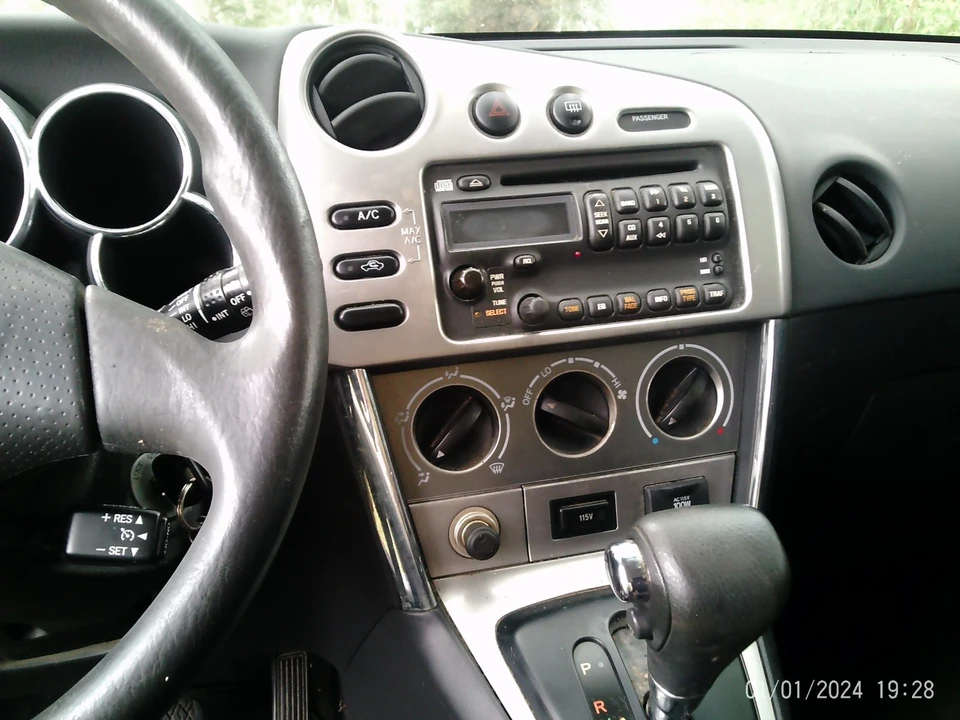 2007 Pontiac Vibe - Image 14 of 20