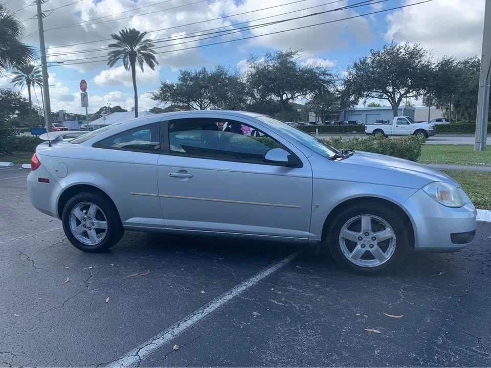 2007 Pontiac G5 - Image 3 of 10