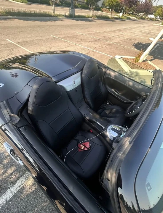 2007 Pontiac Solstice - Image 2 of 6