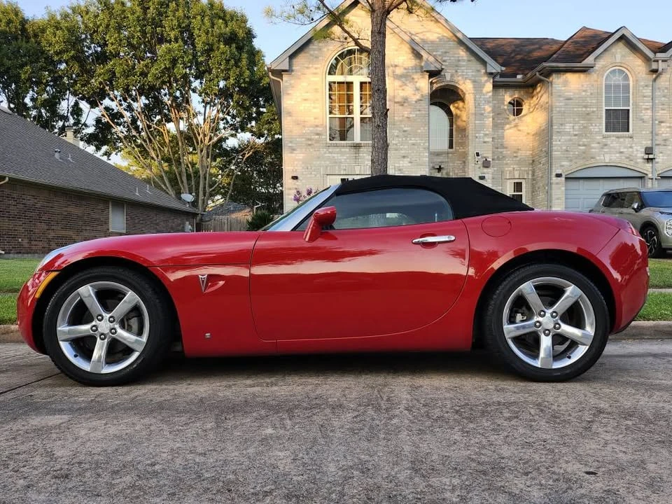 2007 Pontiac Solstice - Image 2 of 15