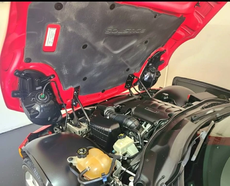 2007 Pontiac Solstice - Image 2 of 19