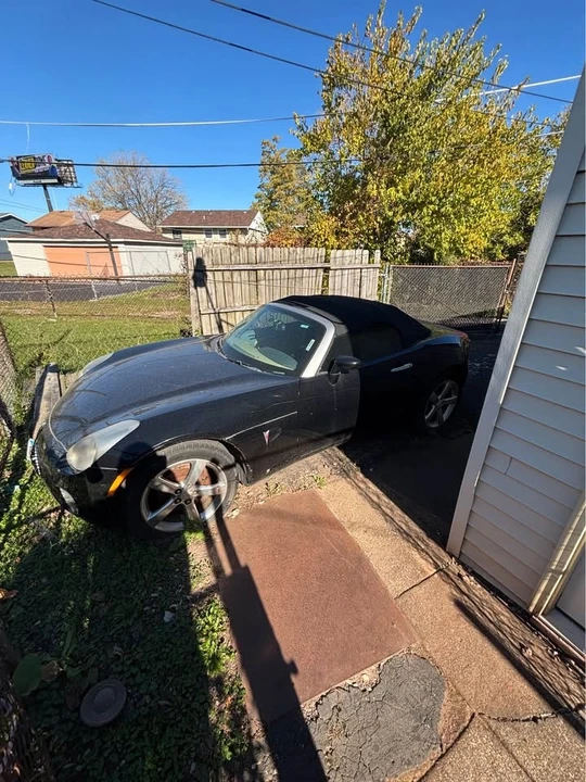 2007 Pontiac Solstice - Image 6 of 6