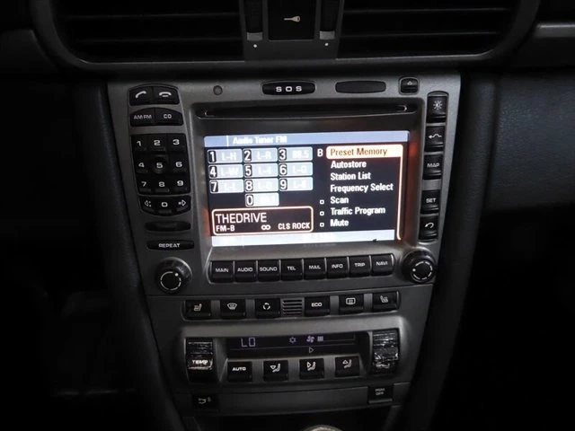 2007 Porsche 997 Carrera 4 - Image 10 of 18