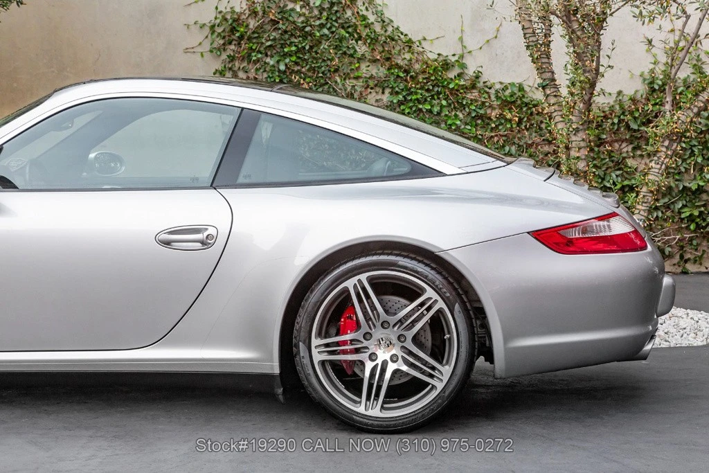 2007 Porsche 911 - Image 13 of 24