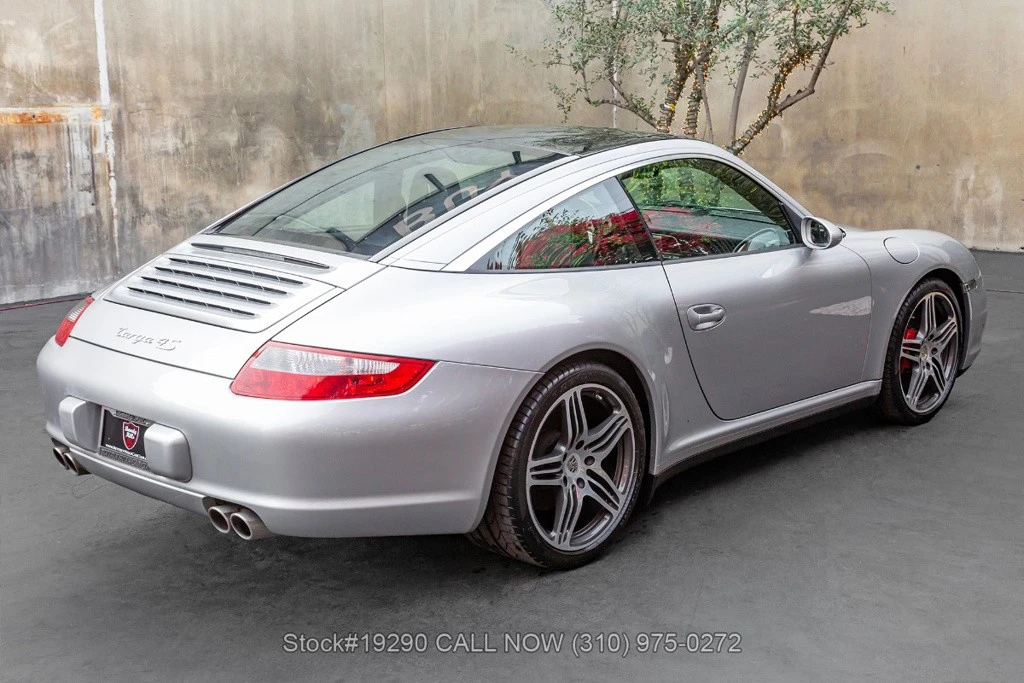 2007 Porsche 911 - Image 5 of 24