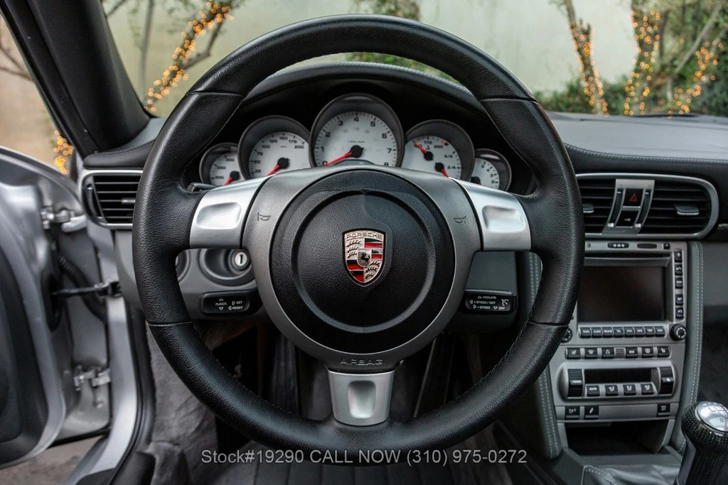 2007 Porsche 911 - Image 19 of 24