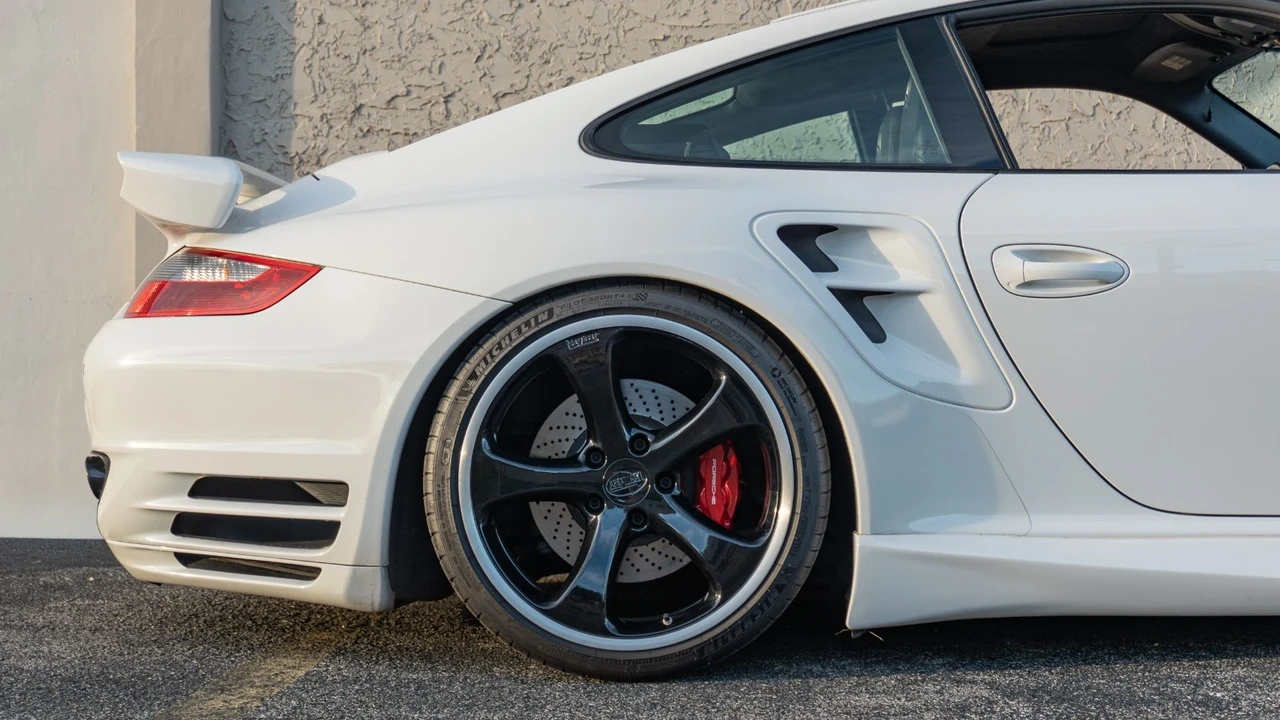 2007 Porsche 997 Turbo - Image 10 of 21