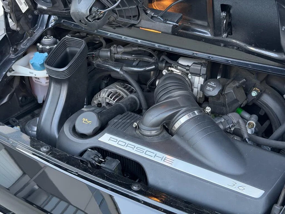 2007 Porsche 997 Carrera 4 - Image 14 of 31