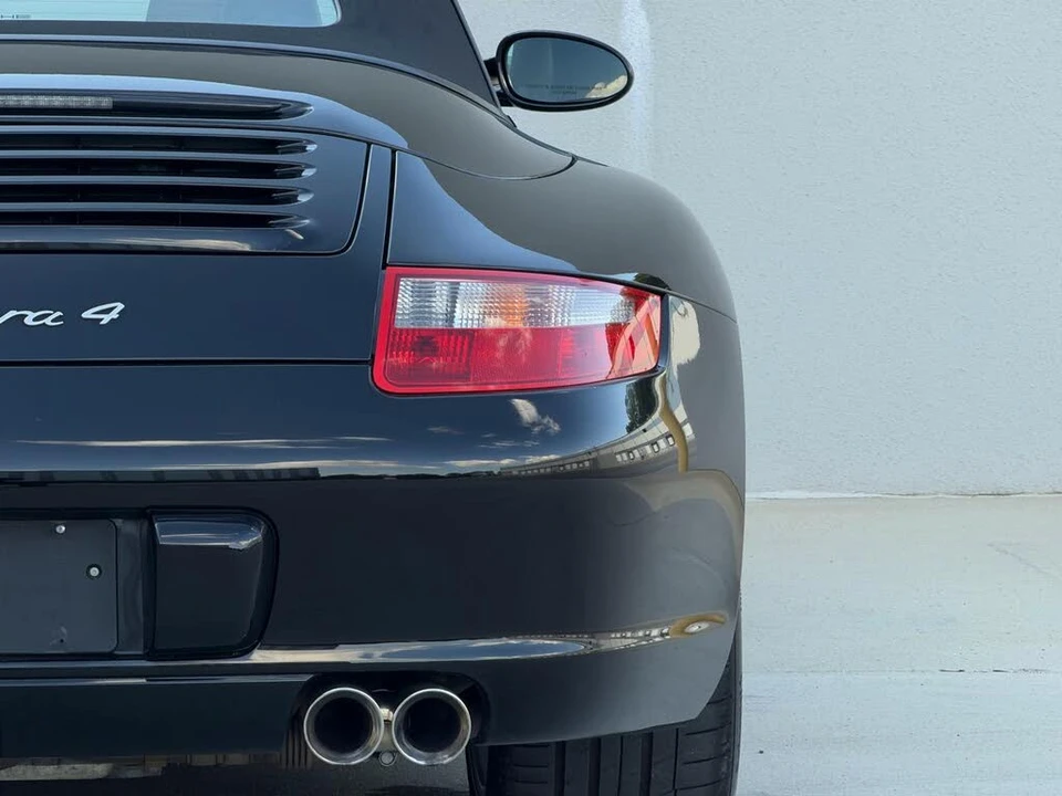 2007 Porsche 997 Carrera 4 - Image 12 of 31