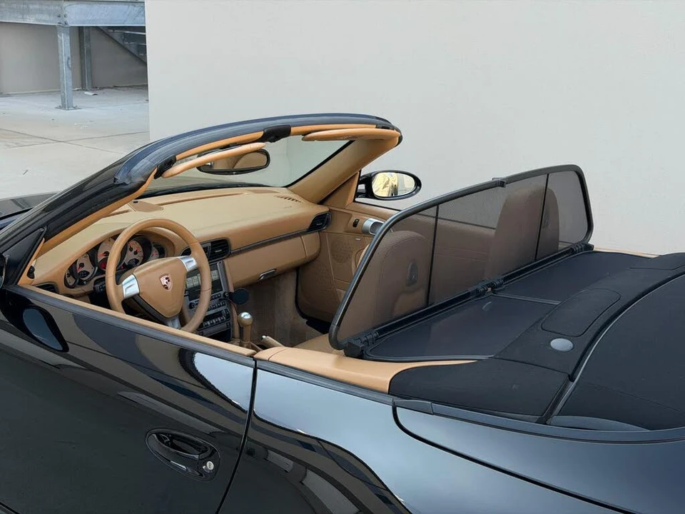 2007 Porsche 997 Carrera 4 - Image 27 of 31