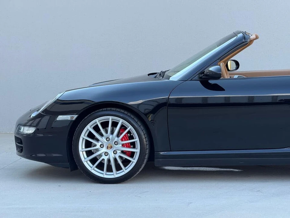 2007 Porsche 997 Carrera 4 - Image 23 of 31