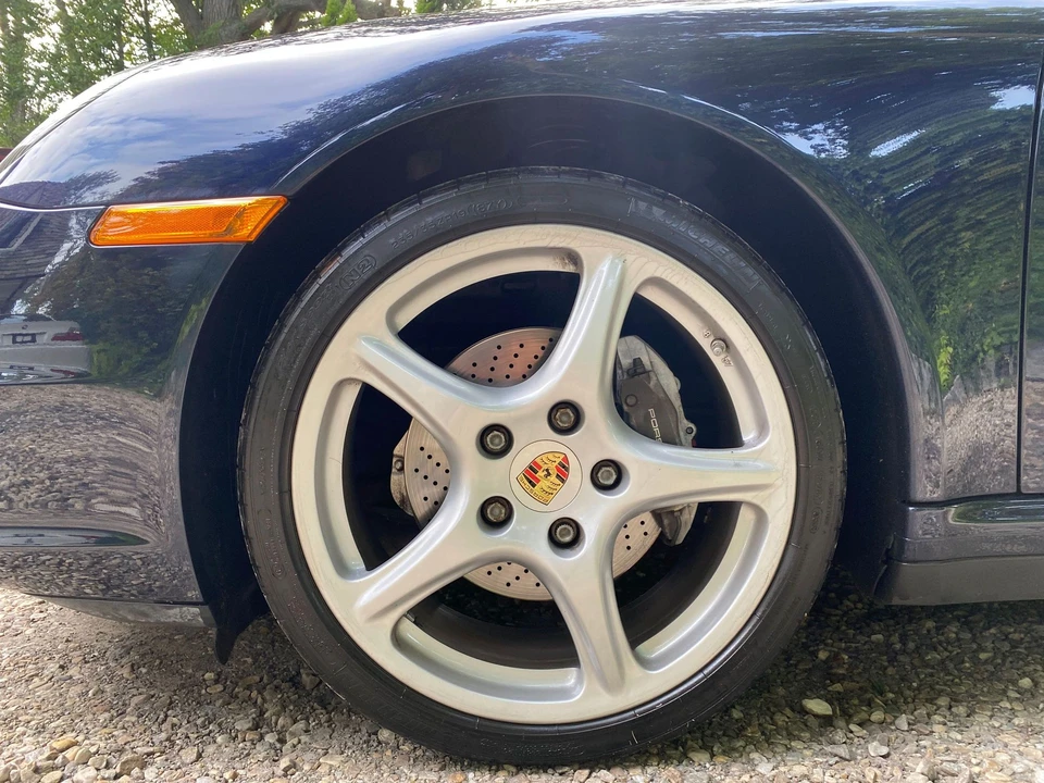 2007 Porsche 997 Carrera 4 - Image 4 of 31
