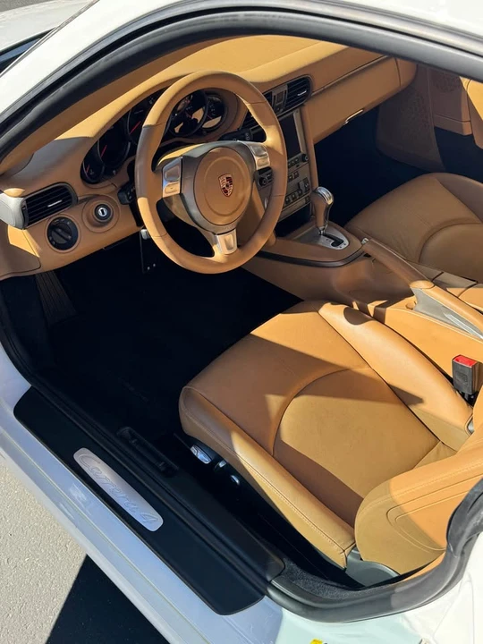 2007 Porsche 997 Carrera 4 - Image 6 of 13