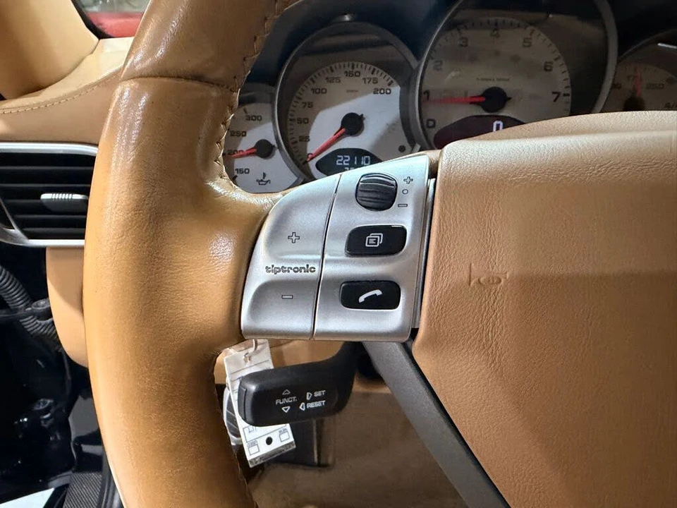 2007 Porsche 997 Carrera 4S - Image 10 of 29