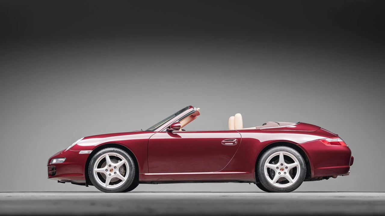 2007 Porsche 997 Carrera - Image 9 of 31