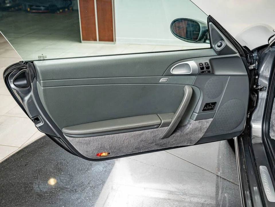 2007 Porsche 997 Carrera - Image 29 of 31