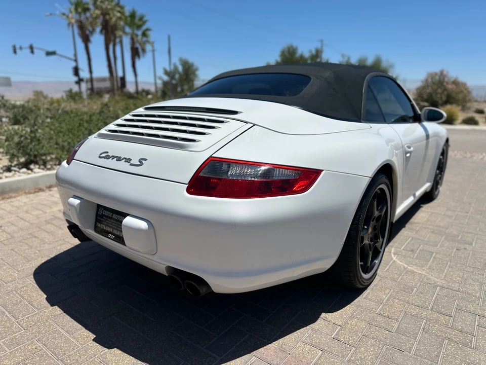 2007 Porsche 911 - Image 14 of 31